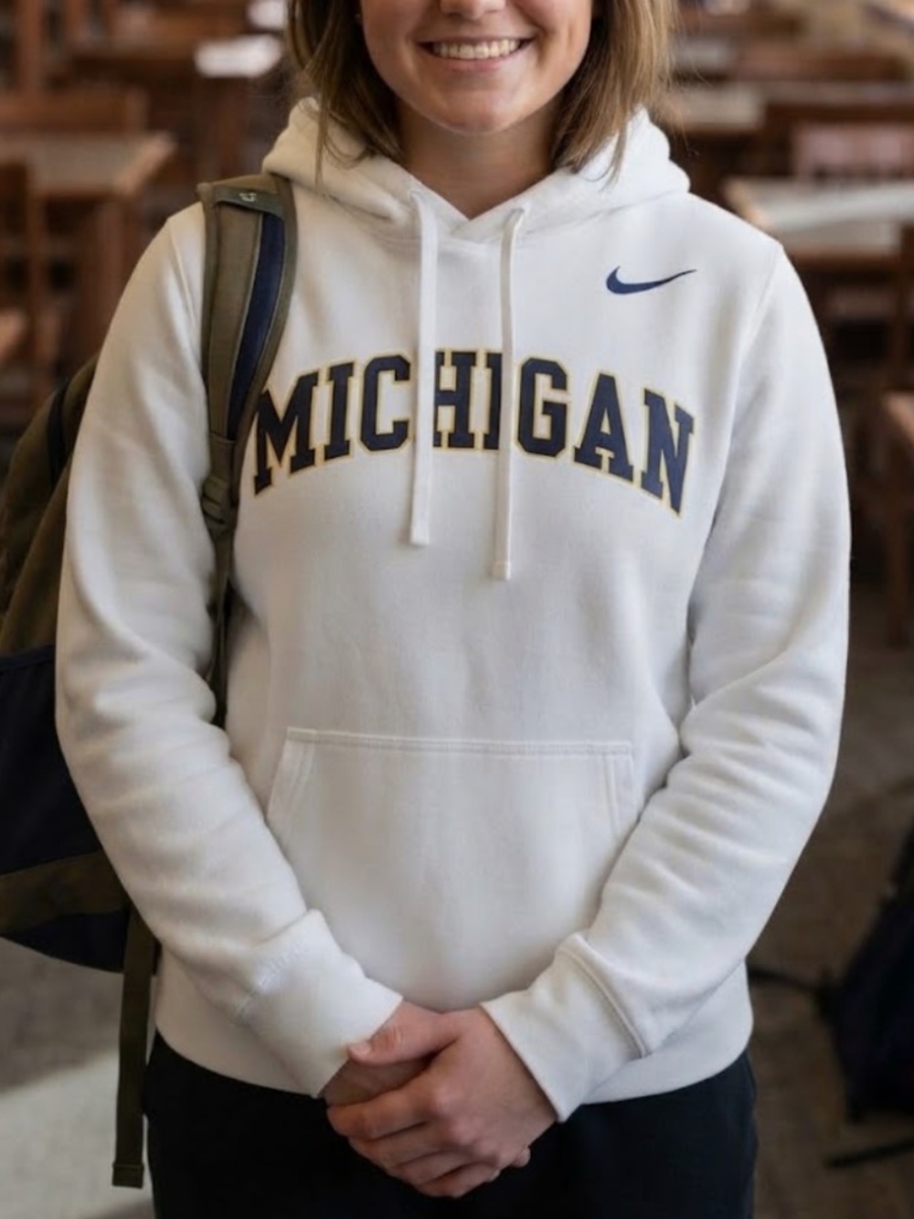 University of Michigan NIKE Club Fleece Pullover Hoodie, White S LN